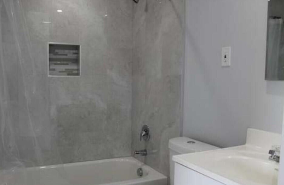Недавно арендовано: $2,395 (2 спален, 1 ванн, 2367 Квадратных фут)