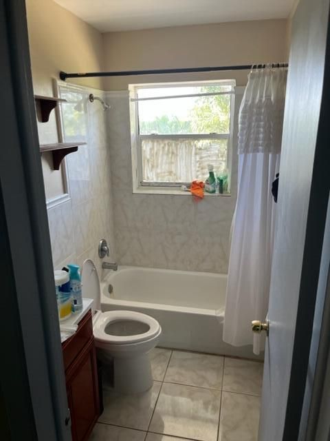 Recently Sold: $180,000 (3 beds, 2 baths, 1635 Square Feet)