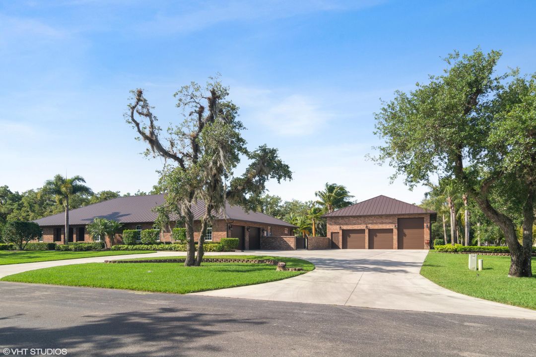 Recently Sold: $1,600,000 (4 beds, 5 baths, 3821 Square Feet)