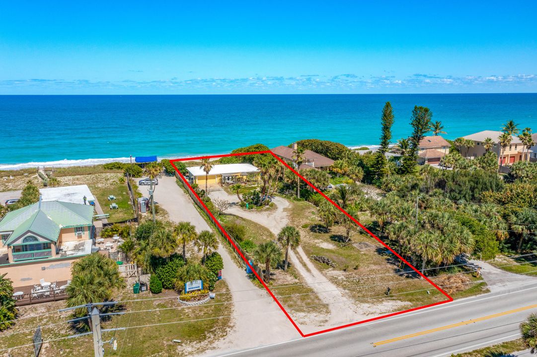 Recently Sold: $1,900,000 (2 beds, 2 baths, 1628 Square Feet)