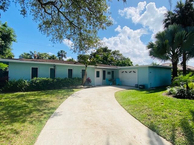 Recently Sold: $599,900 (3 beds, 2 baths, 1620 Square Feet)