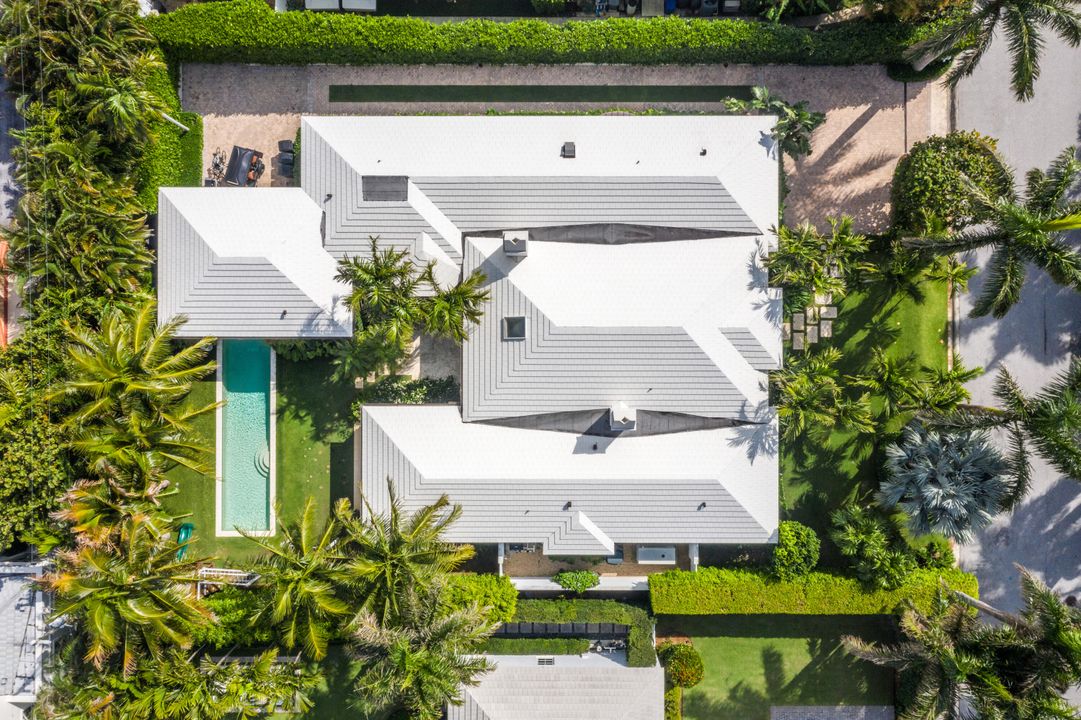 Recently Sold: $16,900,000 (4 beds, 5 baths, 4393 Square Feet)