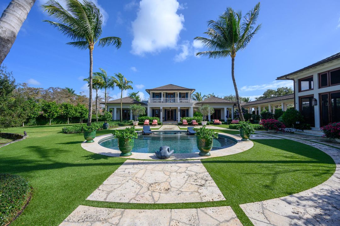 Recently Sold: $13,250,000 (7 beds, 7 baths, 9830 Square Feet)