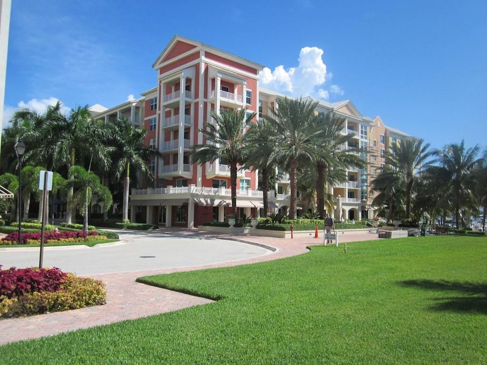 Recently Rented: $3,500 (3 beds, 2 baths, 1632 Square Feet)