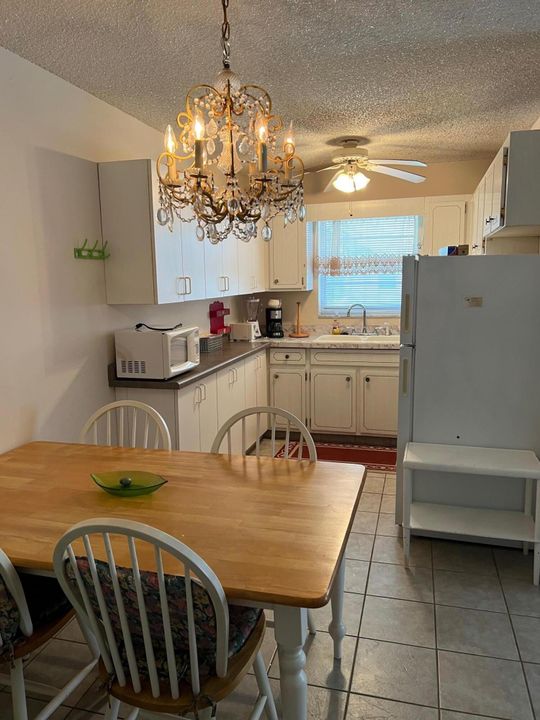 Recently Rented: $1,500 (1 beds, 1 baths, 598 Square Feet)