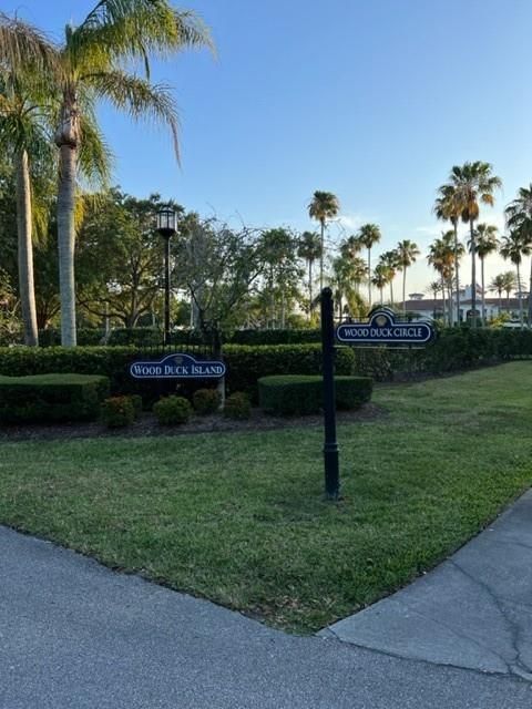 Recently Sold: $420,000 (2 beds, 2 baths, 1471 Square Feet)