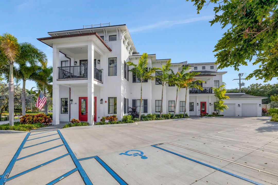 For Sale: $23,450,000 (4 beds, 4 baths, 7493 Square Feet)
