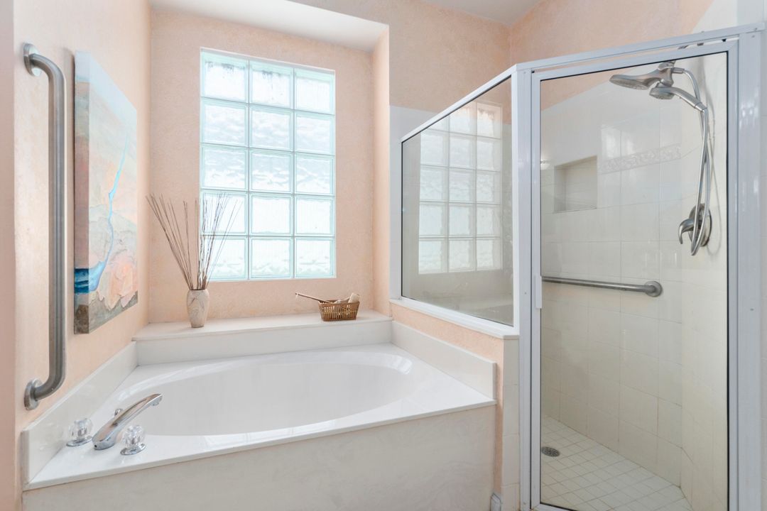 最近售出: $645,000 (3 贝兹, 2 浴室, 1907 平方英尺)