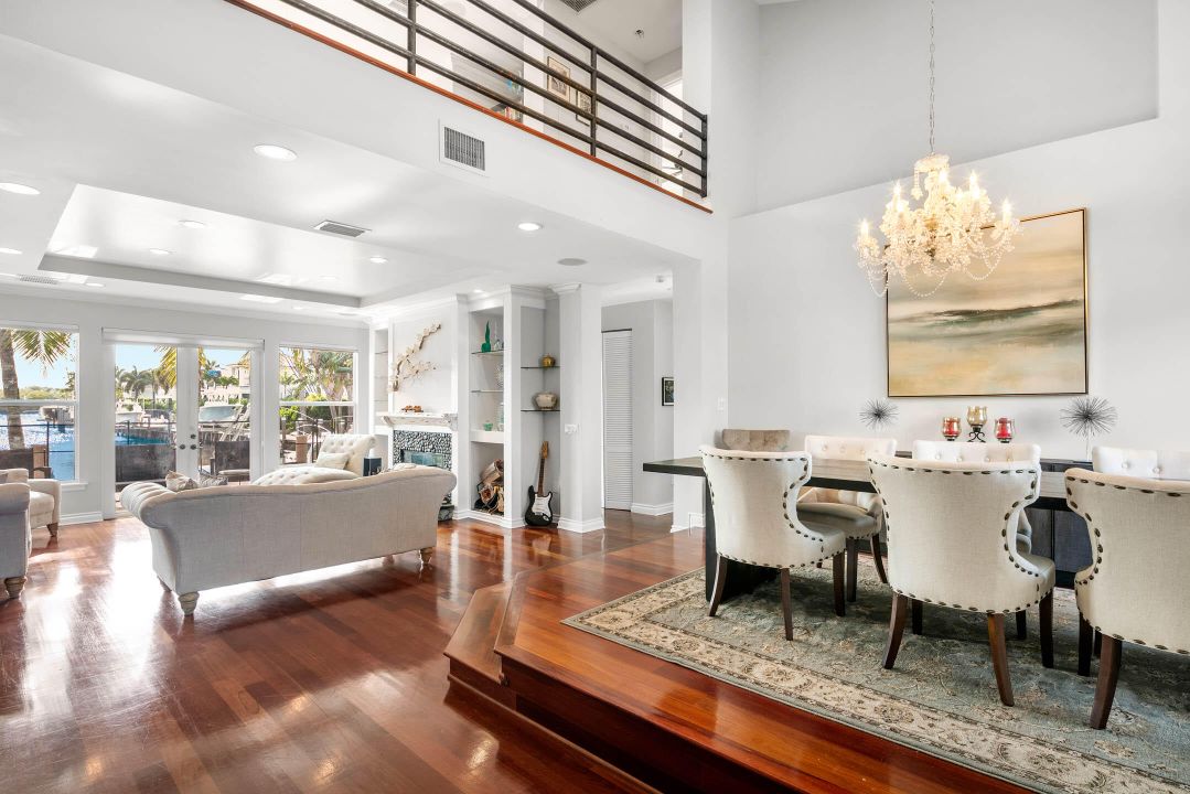 Recently Sold: $2,795,000 (4 beds, 3 baths, 3458 Square Feet)