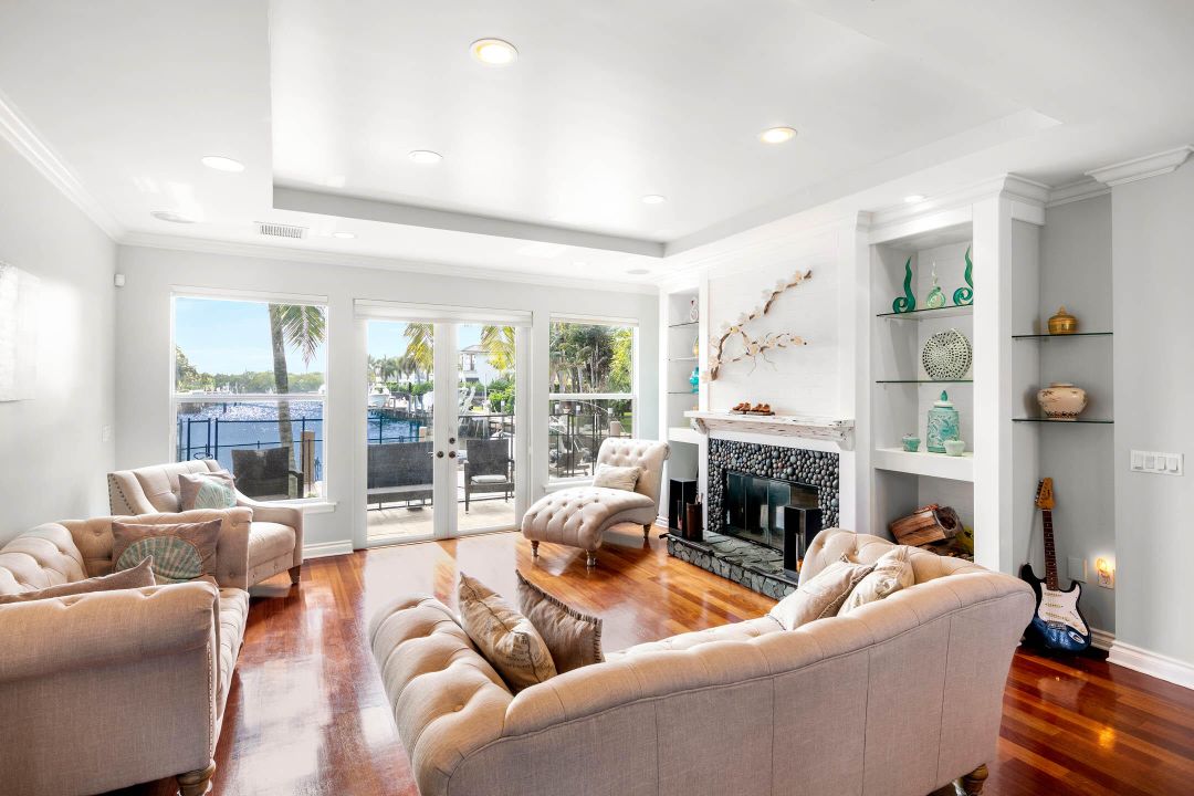 Recently Sold: $2,795,000 (4 beds, 3 baths, 3458 Square Feet)