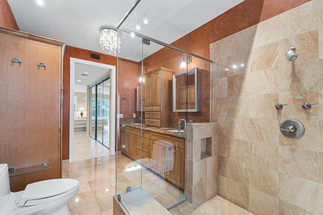最近售出: $1,000,000 (3 贝兹, 2 浴室, 3042 平方英尺)