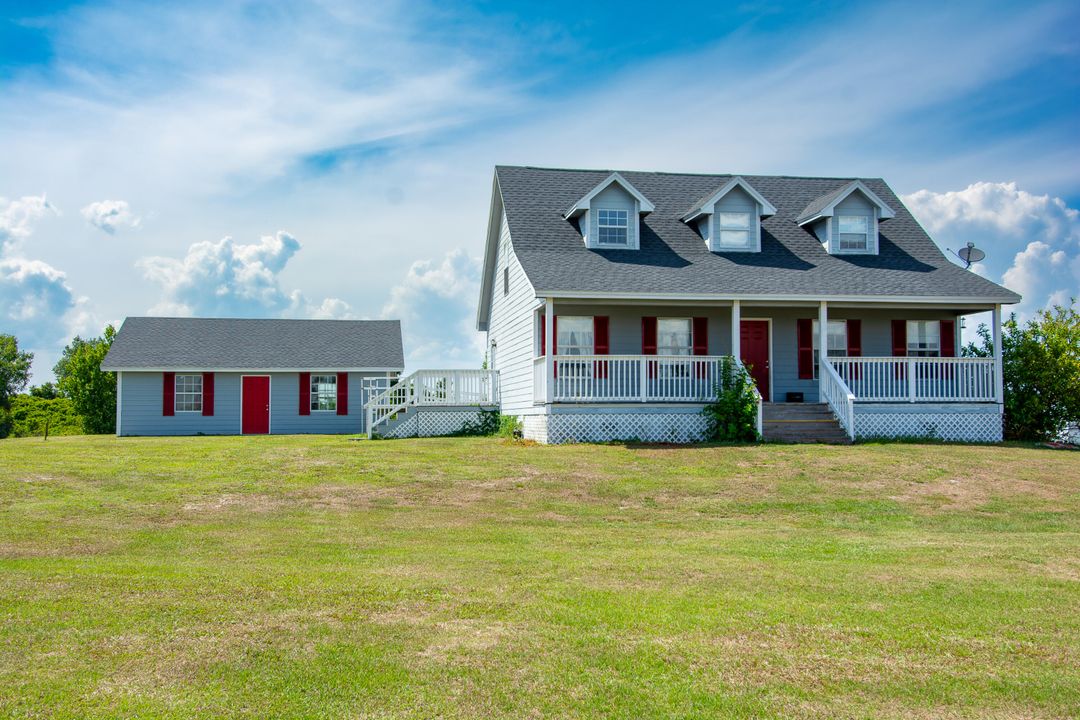 Recently Sold: $449,950 (3 beds, 2 baths, 1890 Square Feet)