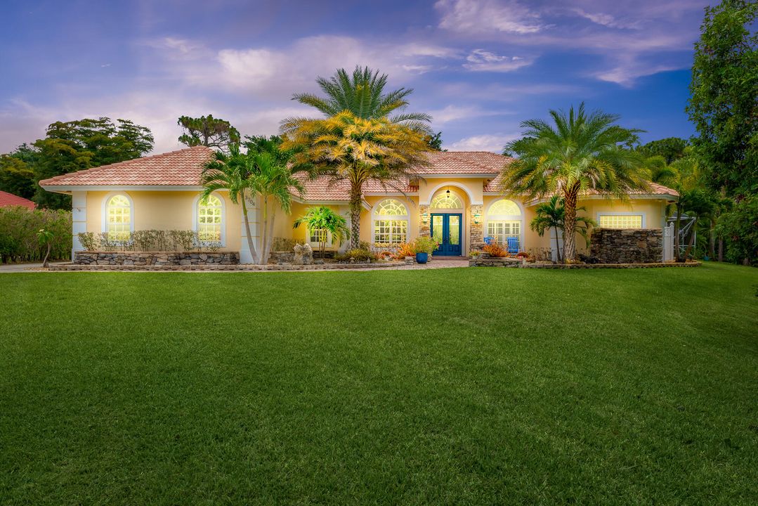 Recently Sold: $1,275,000 (4 beds, 4 baths, 3711 Square Feet)