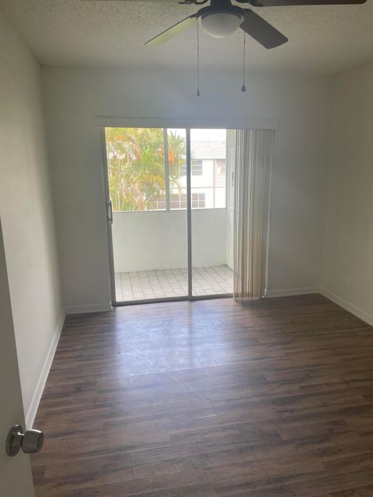 Recently Sold: $99,900 (2 beds, 1 baths, 798 Square Feet)