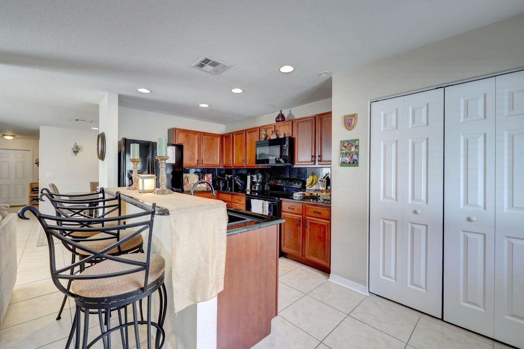 Active With Contract: $2,500 (3 beds, 2 baths, 1820 Square Feet)