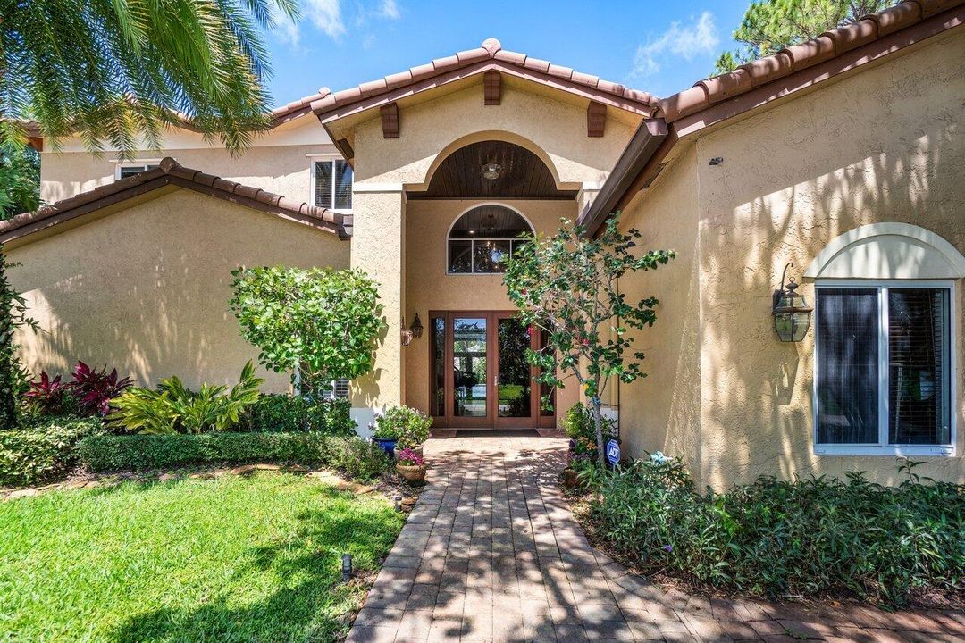 Recently Sold: $1,750,000 (6 beds, 5 baths, 3920 Square Feet)