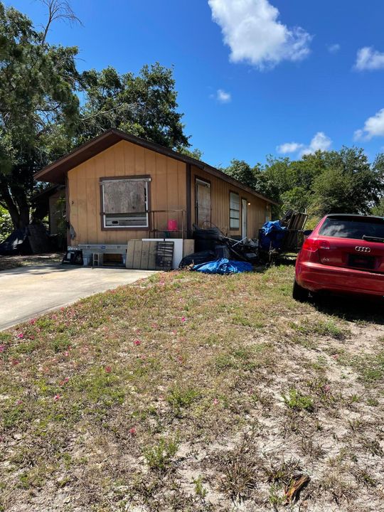 Recently Sold: $89,900 (2 beds, 1 baths, 900 Square Feet)