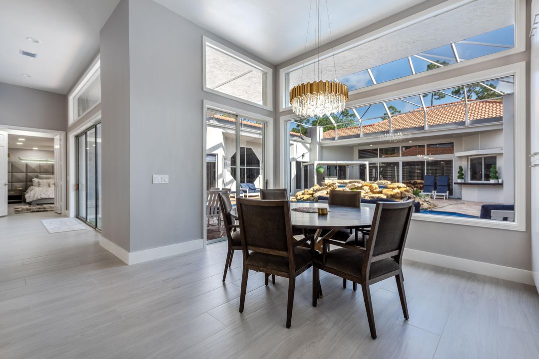 Recently Sold: $2,490,000 (4 beds, 5 baths, 5715 Square Feet)