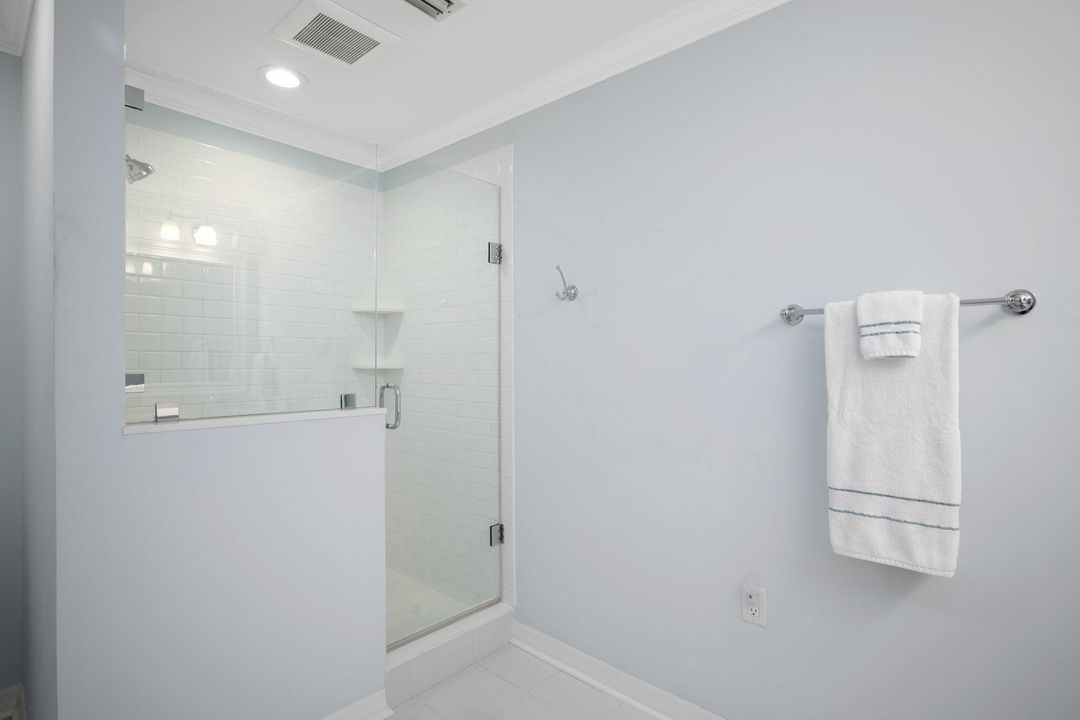 Active With Contract: $399,000 (2 beds, 2 baths, 1486 Square Feet)