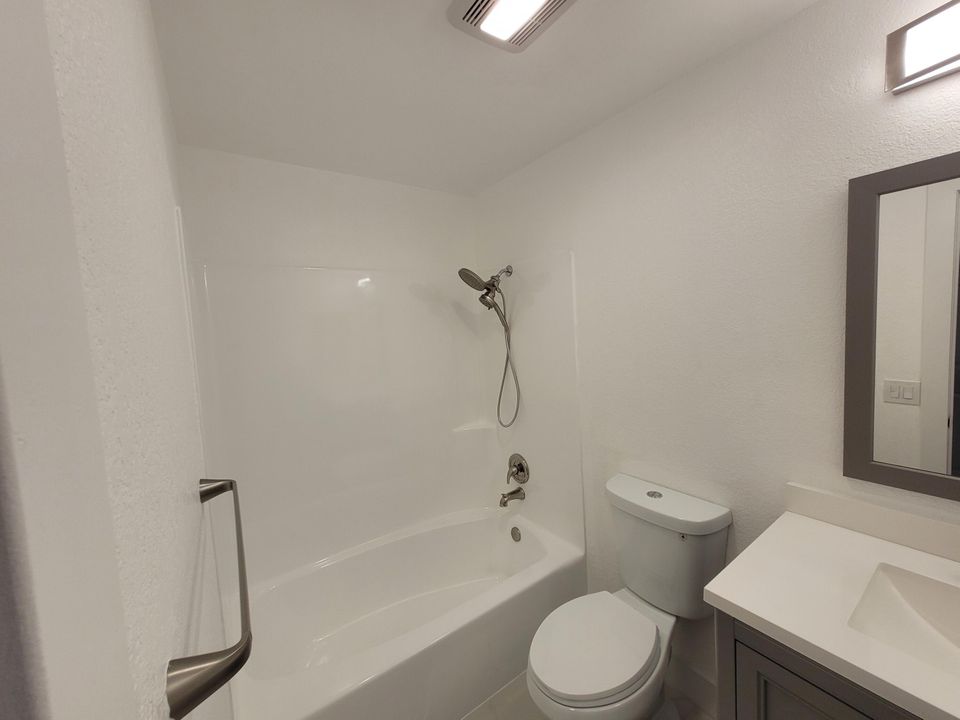 最近租的: $6,500 (3 贝兹, 2 浴室, 2230 平方英尺)