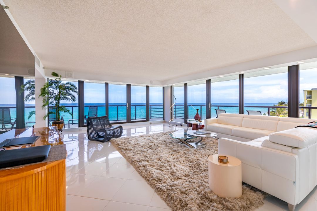 最近租的: $17,500 (3 贝兹, 2 浴室, 2560 平方英尺)