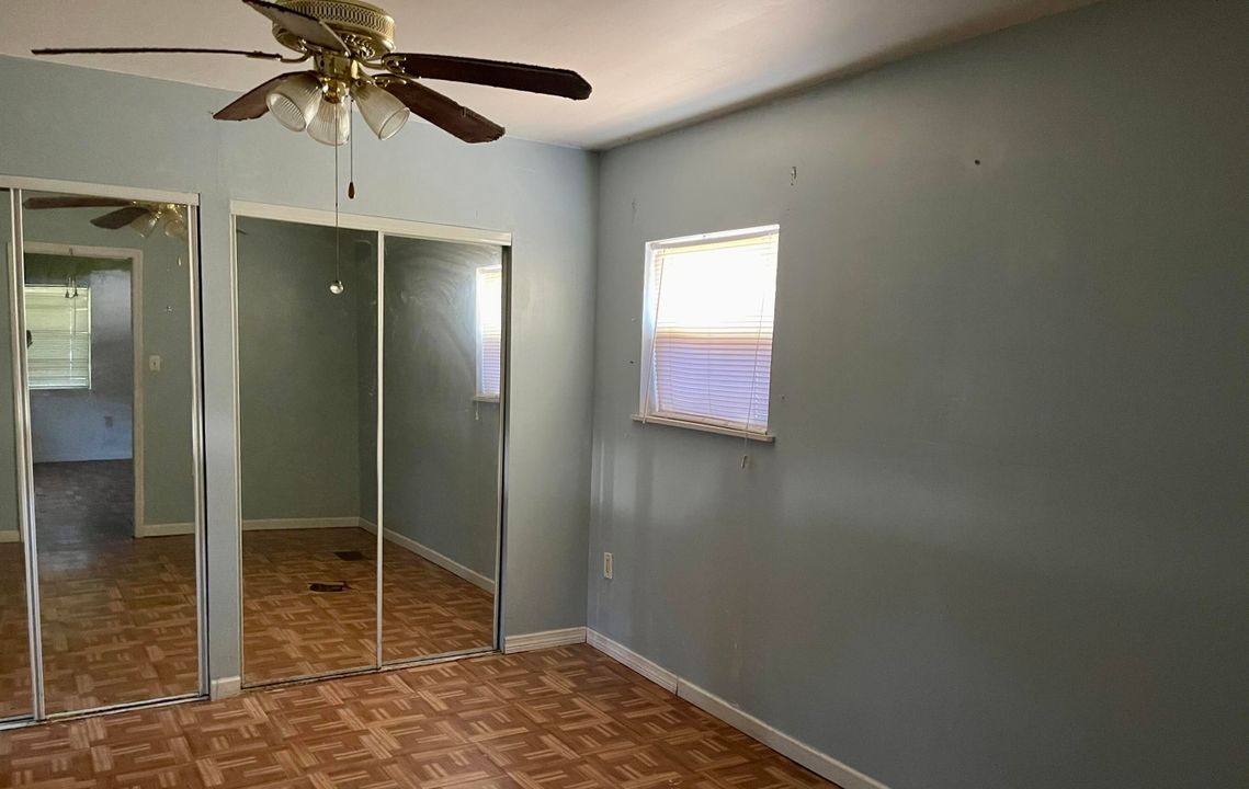 Recently Sold: $120,000 (2 beds, 1 baths, 1067 Square Feet)