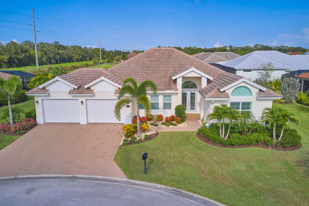 Recently Sold: $795,000 (3 beds, 3 baths, 2510 Square Feet)