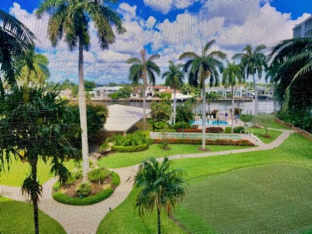 Recently Sold: $355,000 (1 beds, 1 baths, 981 Square Feet)