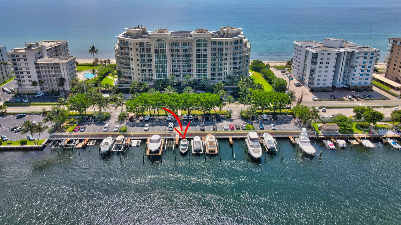 Recently Sold: $2,850,000 (3 beds, 3 baths, 2705 Square Feet)