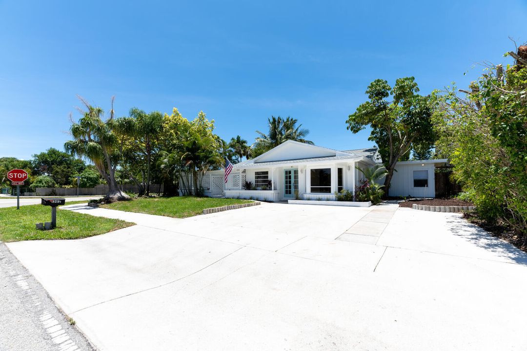 Recently Sold: $499,000 (3 beds, 3 baths, 2024 Square Feet)