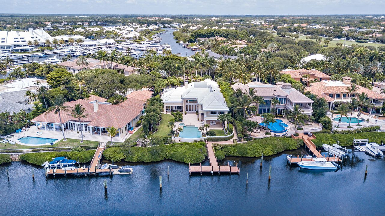 Recently Sold: $16,500,000 (5 beds, 7 baths, 9339 Square Feet)