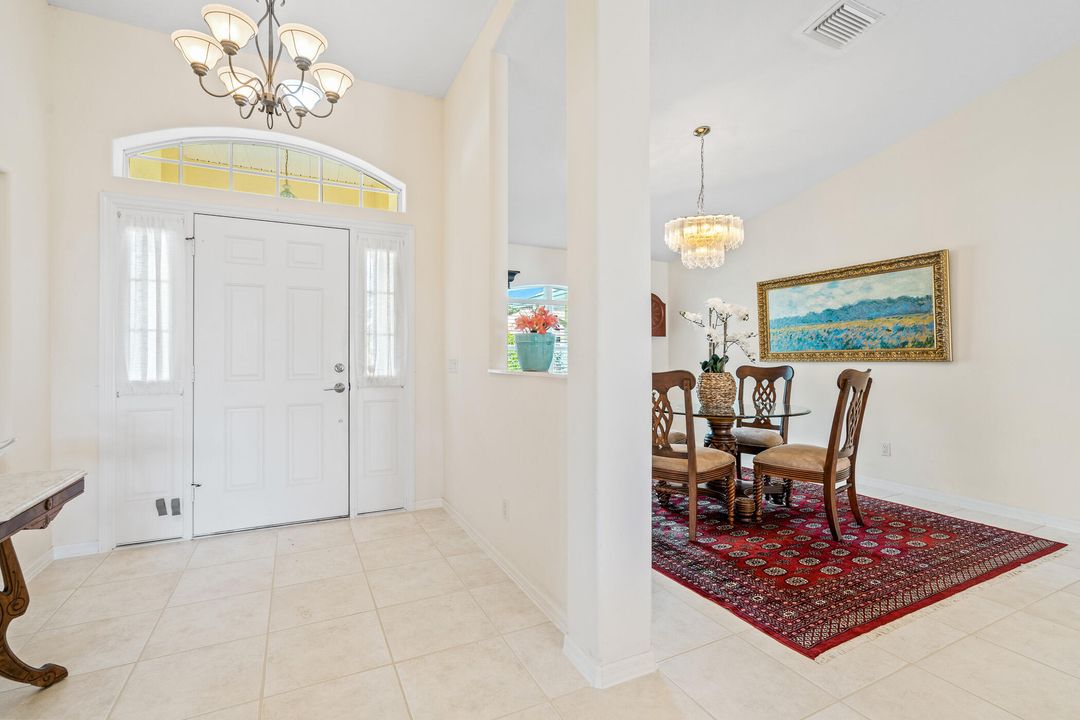 Recently Sold: $950,000 (3 beds, 2 baths, 2312 Square Feet)