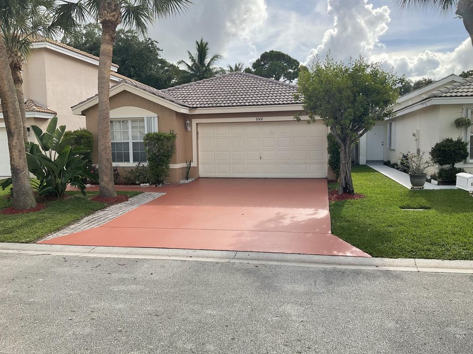 Recently Sold: $499,900 (4 beds, 2 baths, 1543 Square Feet)