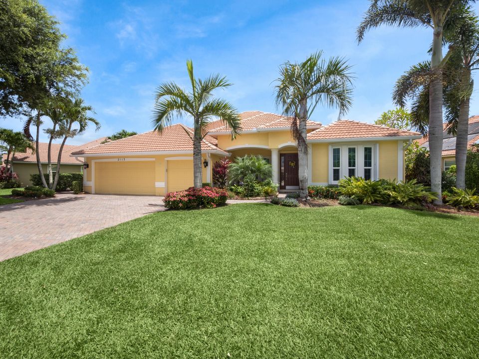 Recently Sold: $800,000 (4 beds, 3 baths, 3491 Square Feet)
