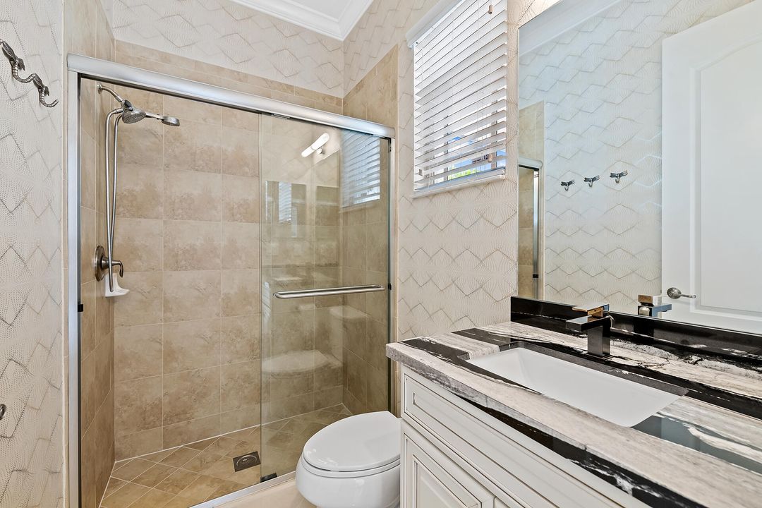 Недавно арендовано: $12,900 (5 спален, 4 ванн, 3963 Квадратных фут)
