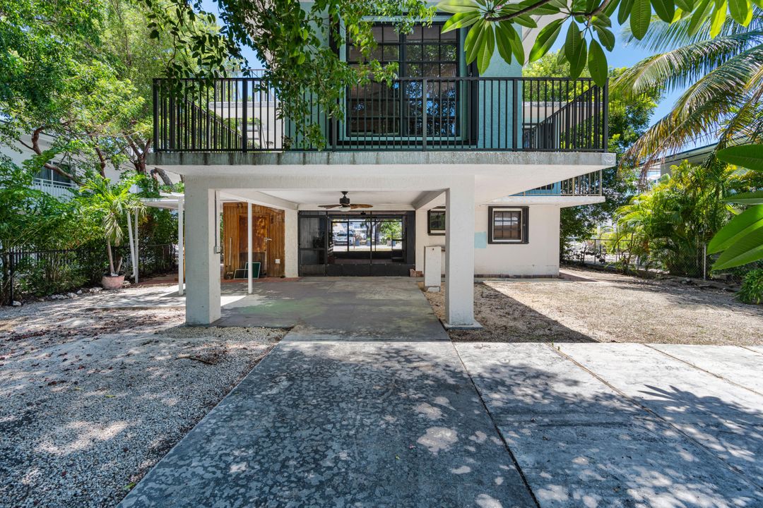 Recently Sold: $740,000 (2 beds, 2 baths, 1400 Square Feet)