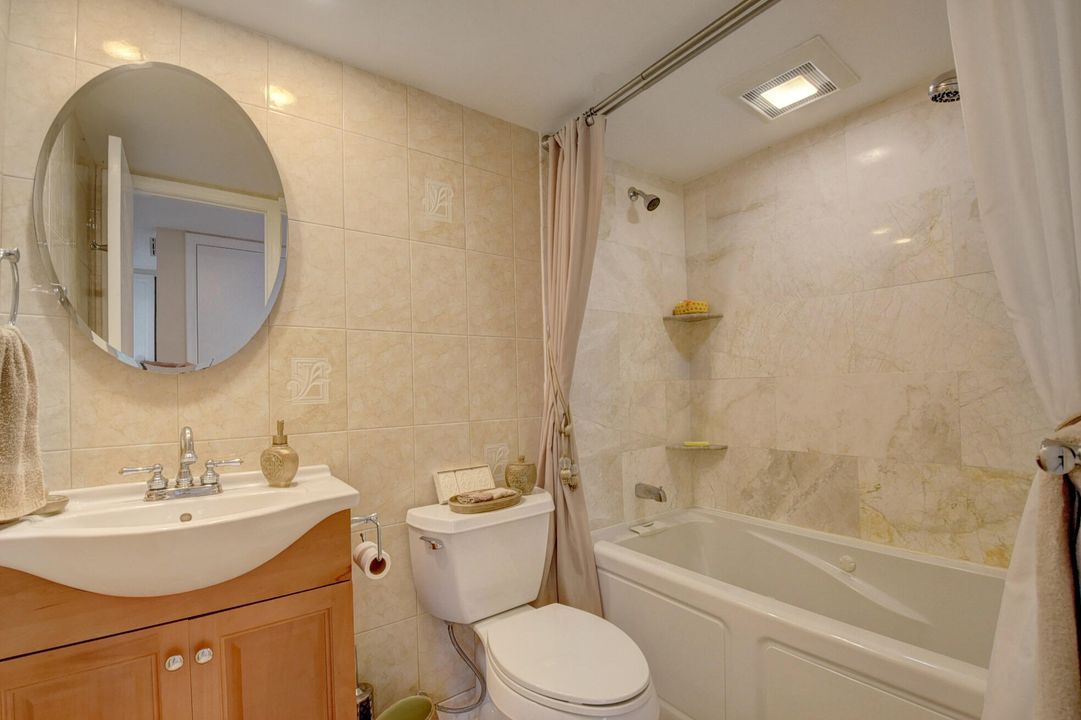 Недавно арендовано: $2,800 (2 спален, 2 ванн, 908 Квадратных фут)