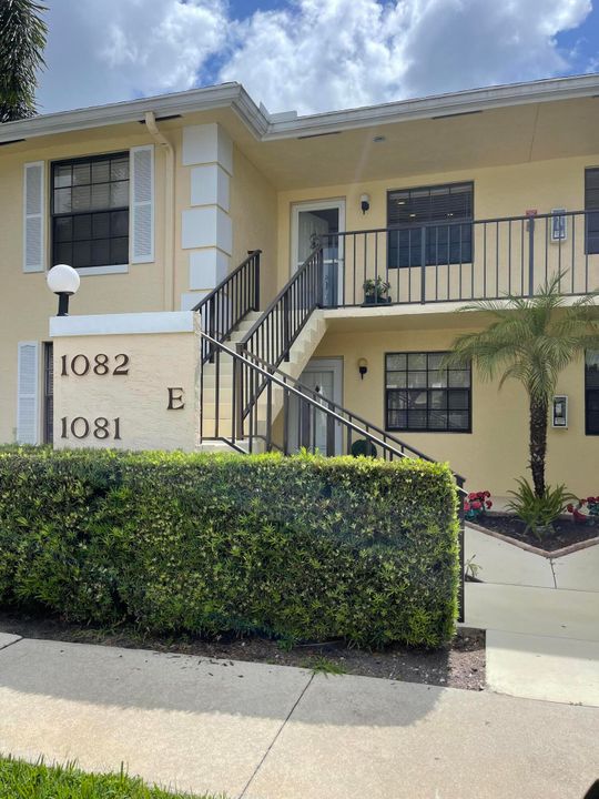 Recently Sold: $385,000 (2 beds, 2 baths, 1178 Square Feet)