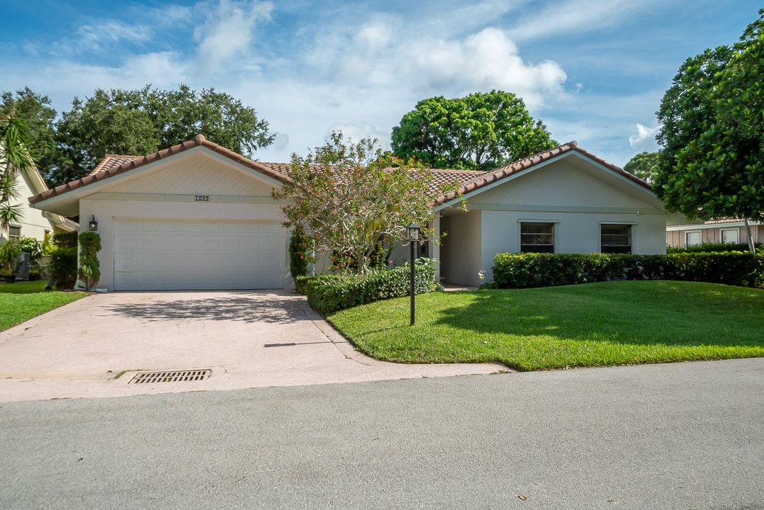 Recently Rented: $6,500 (3 beds, 2 baths, 2148 Square Feet)