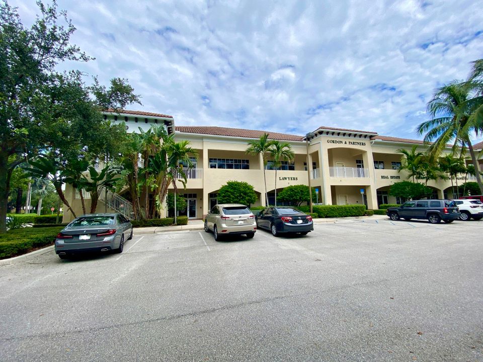 Recently Sold: $3,000 (0 beds, 0 baths, 941 Square Feet)