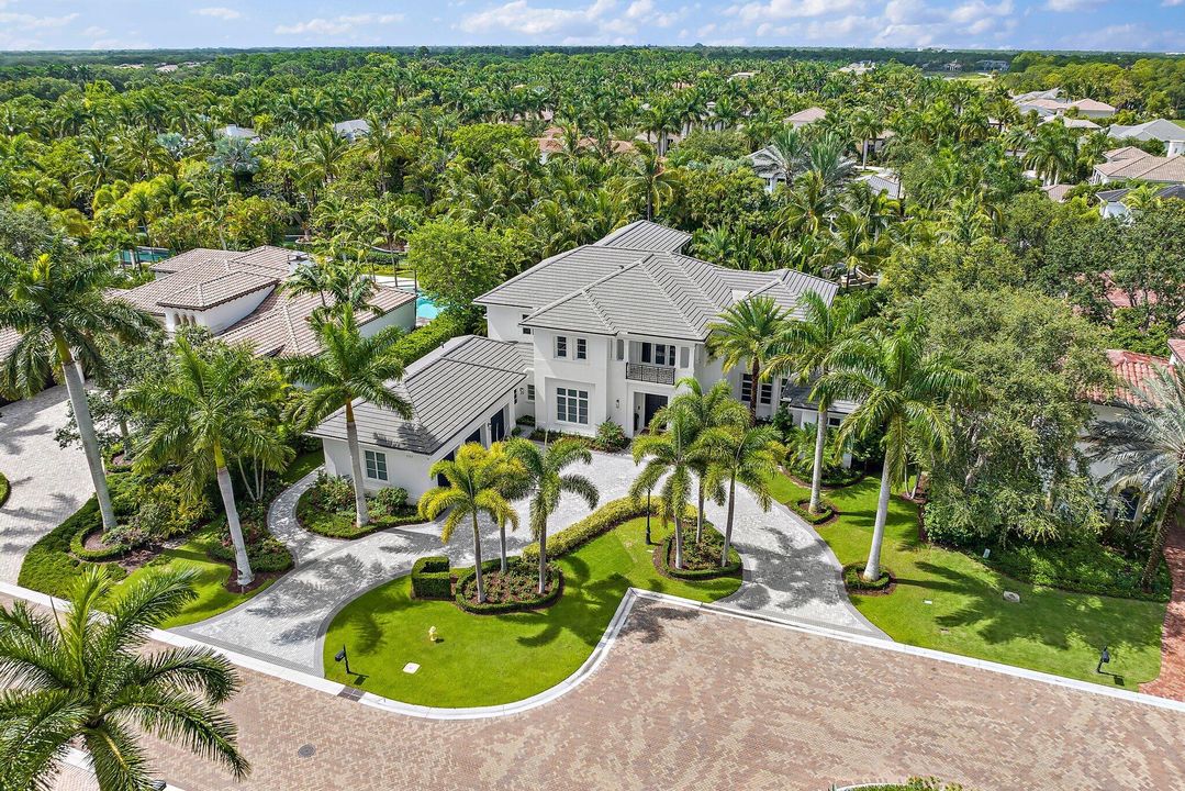 Recently Sold: $11,500,000 (6 beds, 6 baths, 6970 Square Feet)