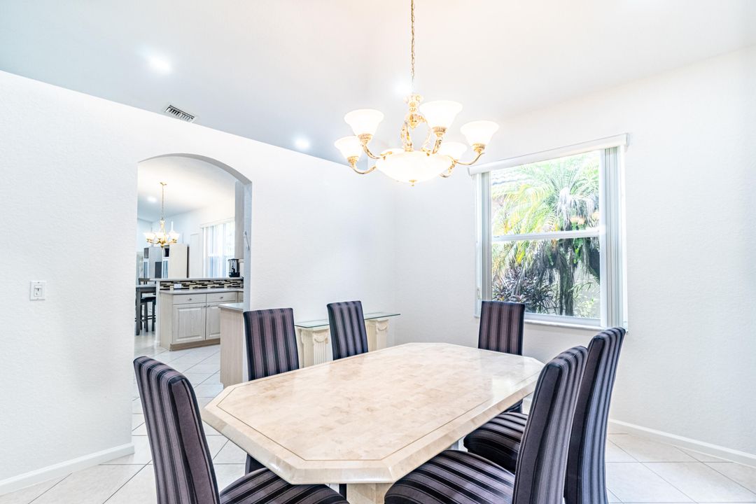 Recently Sold: $639,000 (3 beds, 2 baths, 2331 Square Feet)