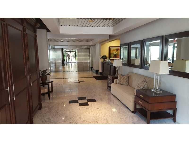 合同活跃: $3,350 (2 贝兹, 2 浴室, 1154 平方英尺)