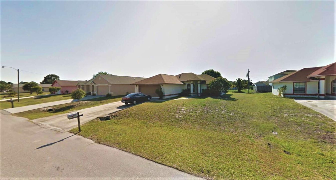 Recently Sold: $274,500 (3 beds, 2 baths, 1294 Square Feet)