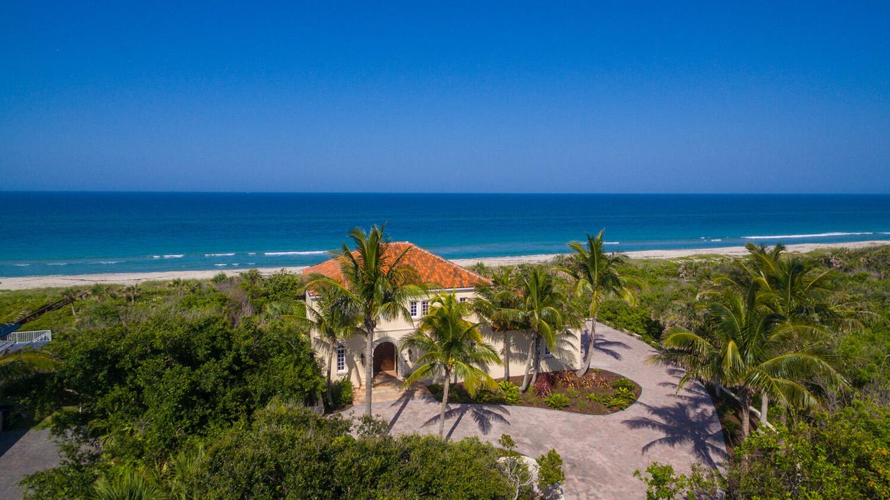 Recently Sold: $7,000,000 (4 beds, 4 baths, 4000 Square Feet)