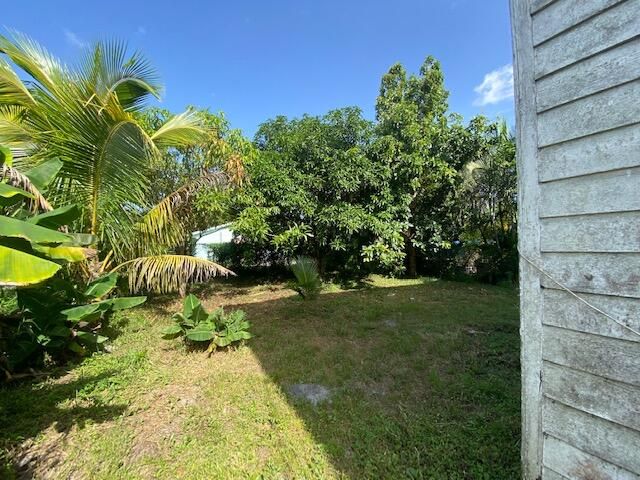 Recently Sold: $114,400 (4 beds, 2 baths, 1608 Square Feet)