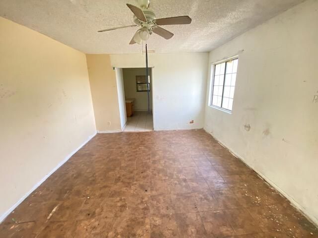 Recently Sold: $114,400 (4 beds, 2 baths, 1608 Square Feet)