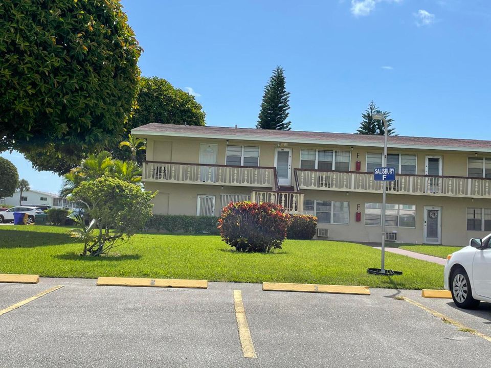 Недавно арендовано: $1,300 (1 спален, 1 ванн, 570 Квадратных фут)