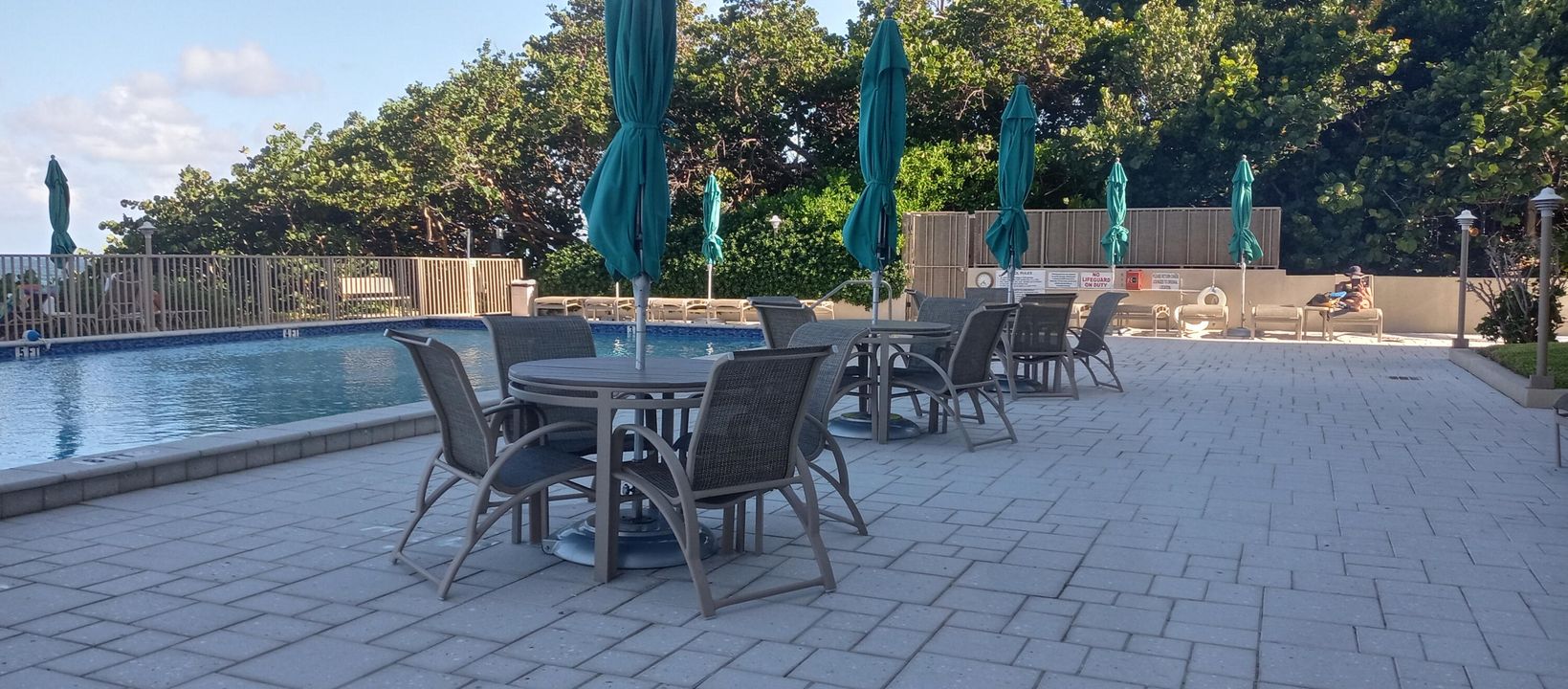 合同活跃: $3,350 (2 贝兹, 2 浴室, 1154 平方英尺)