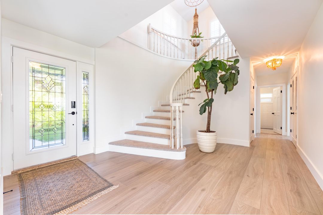 Recently Sold: $2,395,000 (4 beds, 3 baths, 3689 Square Feet)